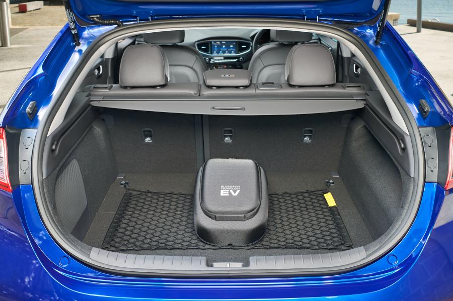 Багажник Hyundai IONIQ electric (AE) 2018 года  (AU) (фото 32 из 40)